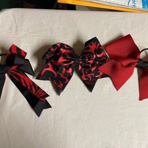 Cheer bows